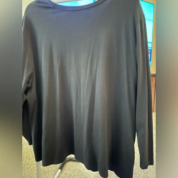 Holiday theme Catherine’s long sleeve top. 3x - Picture 3 of 3